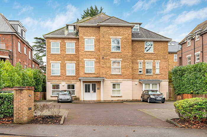 2 Bedroom Flat For Sale In Epsom Road, Guildford, GU1