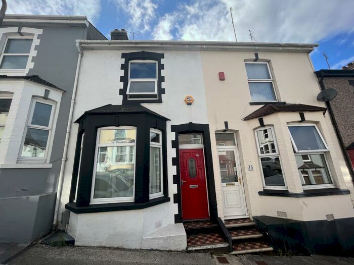 2 Bedroom House To Rent In Balmoral Avenue, Plymouth, PL2