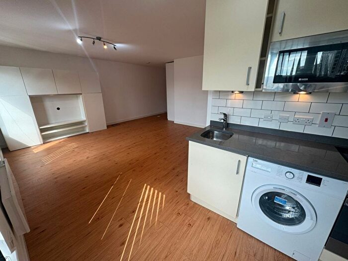 1 Bedroom Flat To Rent In Battalion Avenue, London, NW9