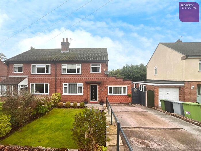 3 Bedroom Semi-Detached House For Sale In Ecton Avenue, Macclesfield, SK10