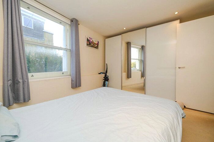 1 Bedroom Flat To Rent In Wakeham Street, Isington, London, N1