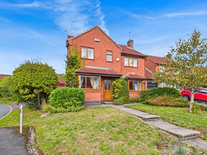 4 Bedroom Detached House For Sale In Silverburn Drive, Oakwood, DE21