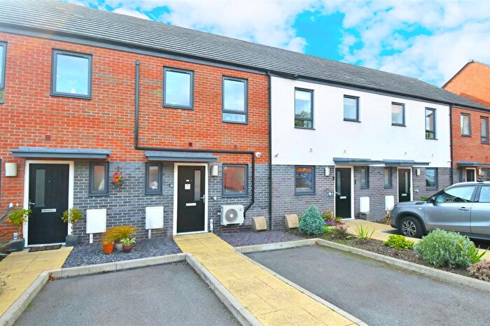 2 Bedroom Terraced House For Sale In Old Milverton Road, Leamington Spa, CV32