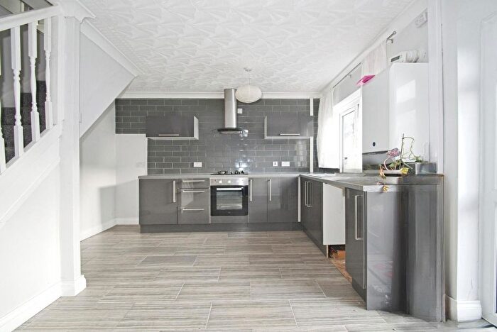 3 Bedroom Detached House For Sale In The Hawthorns, Cardiff, CF23