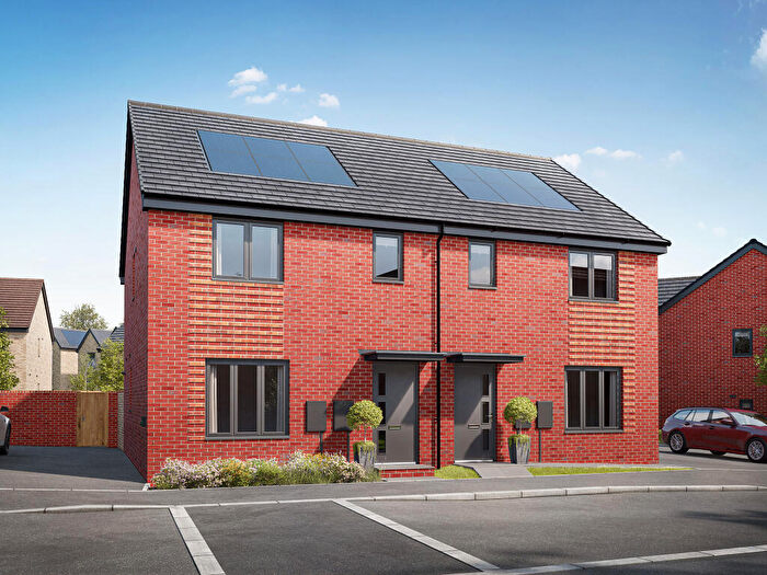 3 Bedroom Semi-Detached House For Sale In Bluebell Way, Whiteley, Fareham, PO15