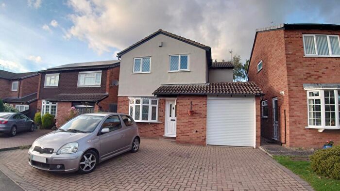 4 Bedroom House To Rent In Ridgeley Close, Warwick, CV34