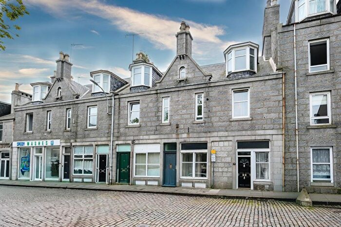 2 Bedroom Flat To Rent In Baker Street, Aberdeen, AB25