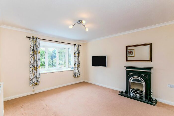 2 Bedroom Flat To Rent In Stanbury Gate, Spencers Wood, Reading, RG7