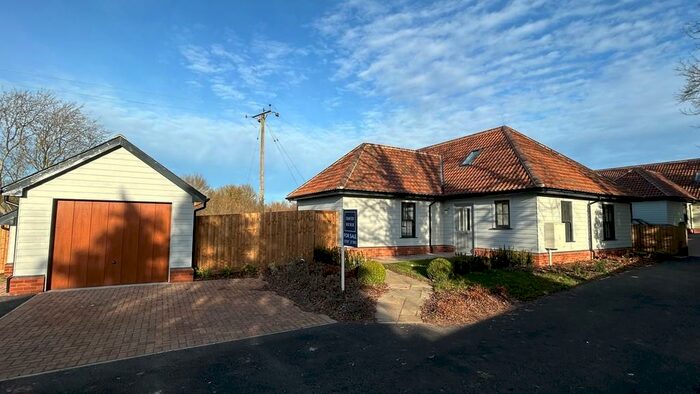 4 Bedroom Detached House To Rent In Hundon, Suffolk, CO10