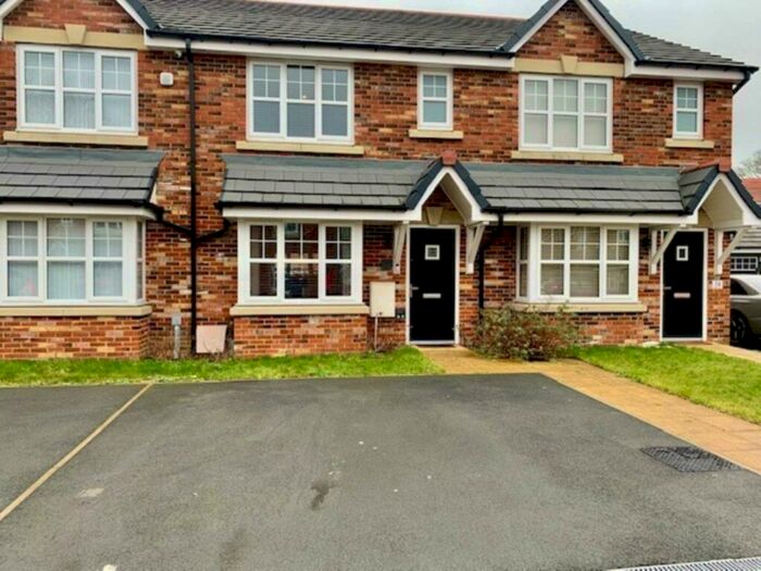 3 Bedroom Terraced House To Rent In Hollins Drive, Bolton, BL2