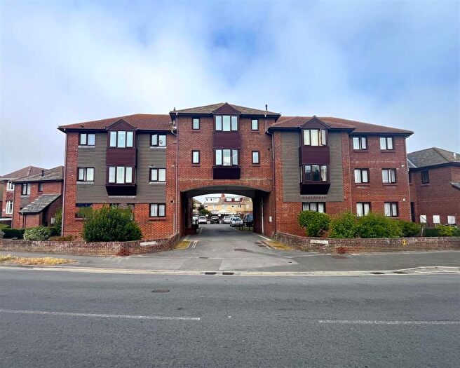 1 Bedroom Flat For Sale In Hayley Court, Chickerell Road, Weymouth, DT4