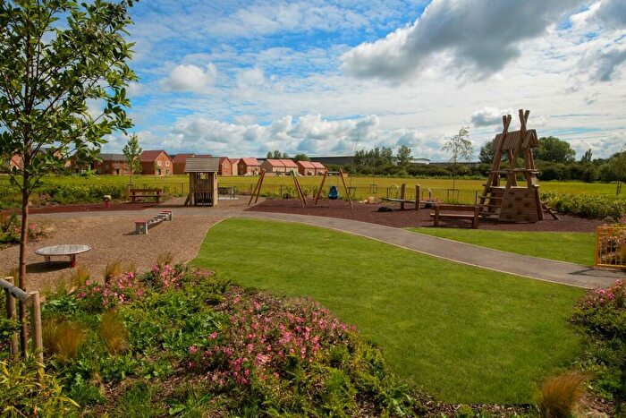 4 Bedroom Detached House For Sale In Waterhouse Way, Hampton Gardens, Peterborough, PE7