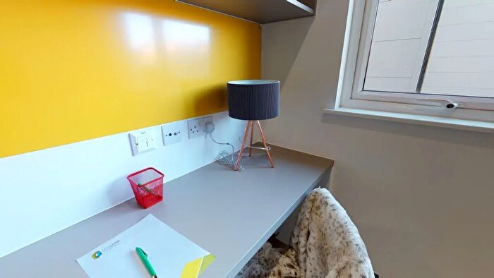 1 Bedroom Flat To Rent In Dumfries Street, Luton, LU1