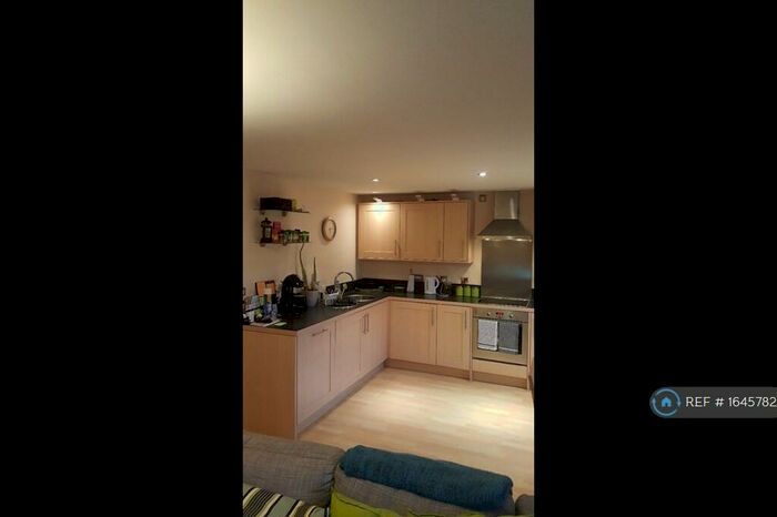 2 Bedroom Flat To Rent In Jenner House, Nottingham, NG3