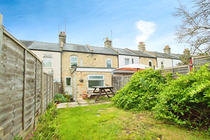 2 Bedroom Character Property To Rent In Newmarket, CB8