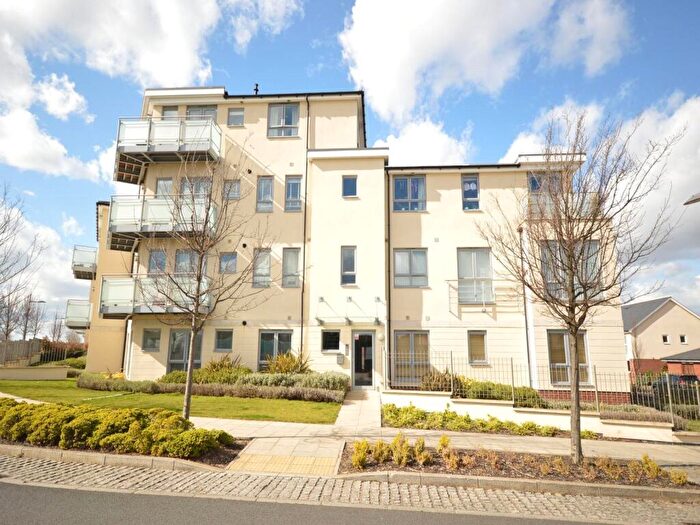 2 Bedroom Flat To Rent In Springhead Parkway, Northfleet, Gravesend, Kent, DA11