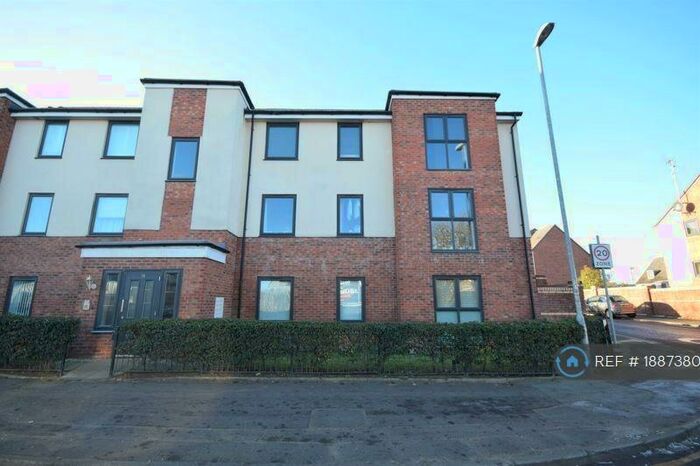 2 Bedroom Flat To Rent In Manchester Street, Heywood, OL10