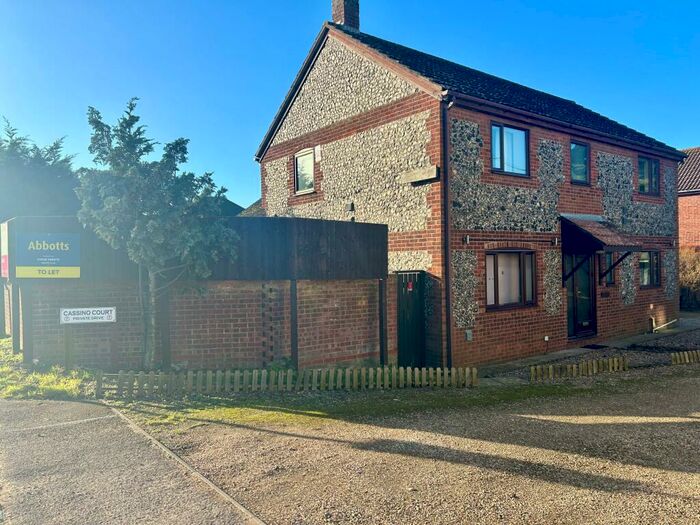 4 Bedroom House To Rent In Cassino Court, IP27