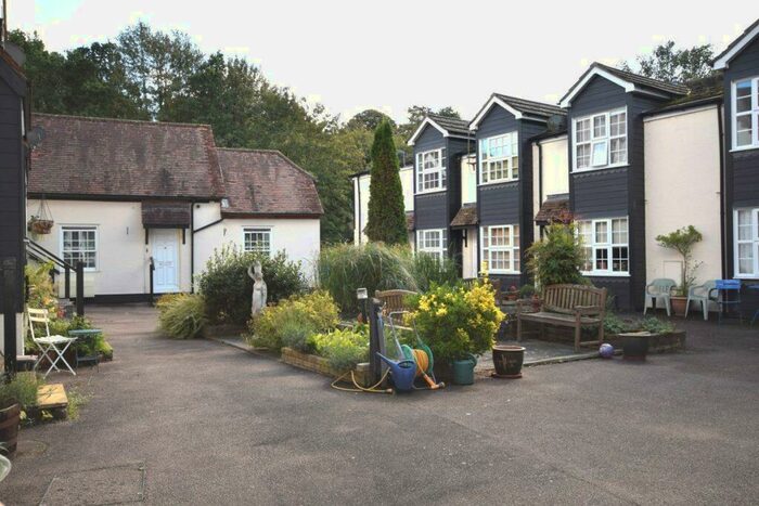1 Bedroom Mews To Rent In The Mews, Lower Street, Stansted Mountfitchet, CM24