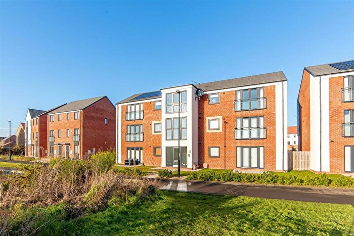 2 Bedroom Apartment For Sale In Wisteria Place, NE13