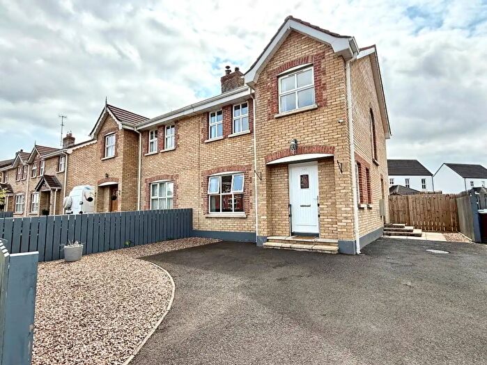 3 Bedroom Semi-Detached House For Sale In Ivy Mead, L'Derry, BT47