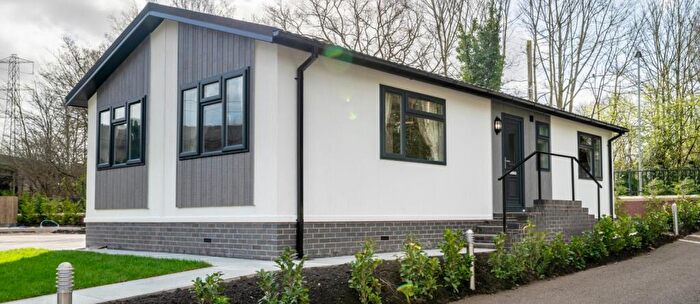 2 Bedroom Park Home For Sale In Clevedon, BS21