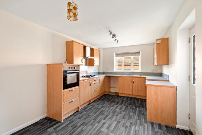 4 Bedroom Semi-Detached House To Rent In Exley Square, Lincoln, Lincoln, LN2