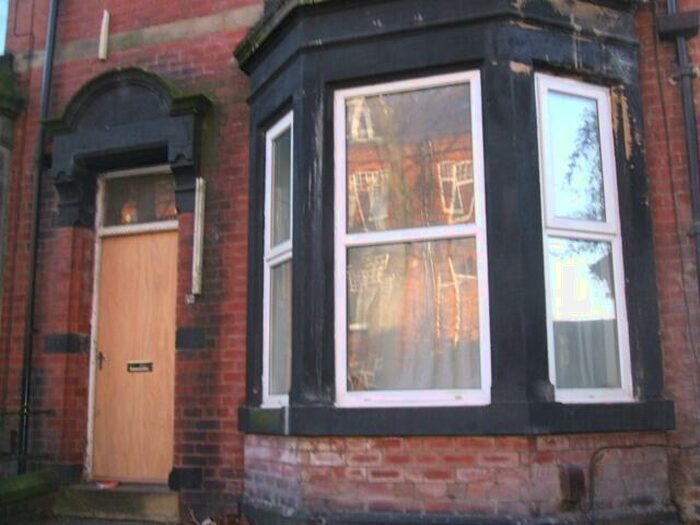 1 Bedroom Flat To Rent In Regent Park Terrace, Hyde Park, Leeds, LS6