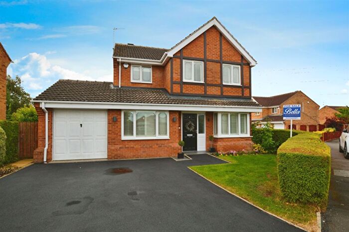 4 Bedroom Detached House For Sale In Mulberry Drive, Crowle, DN17