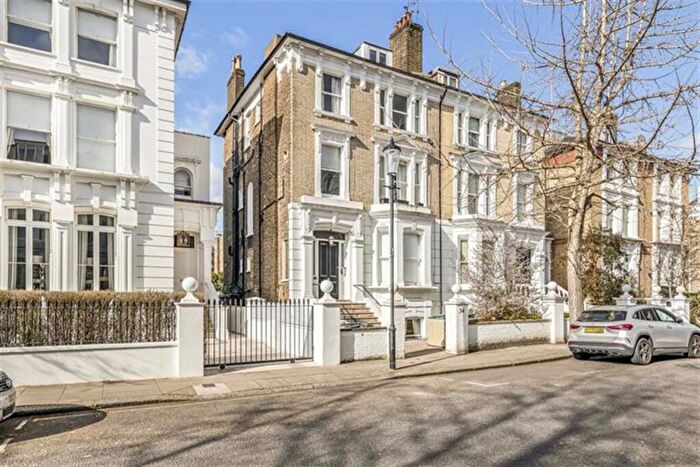 2 Bedroom Flat To Rent In Tregunter Road, SW10