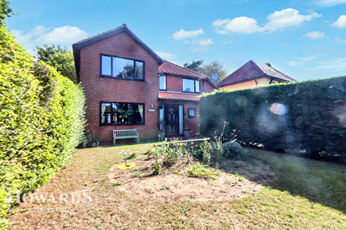 4 Bedroom Detached House For Sale In Butt Lane, Burgh Castle, NR31