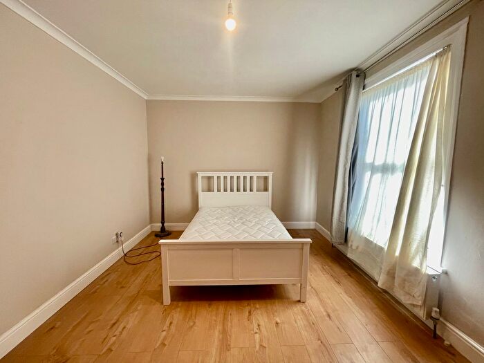 Property To Rent In Brookhill Road, London, SE18