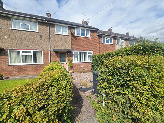 2 Bedroom Terraced House To Rent In Highfield Road, Glossop, SK13