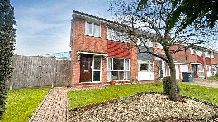 3 Bedroom Semi Detached House To Rent In The Spinney, Yateley, Hampshire, GU46