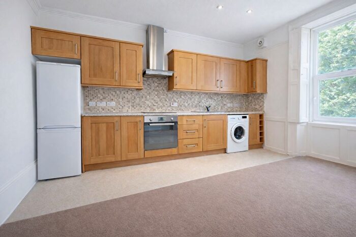 1 Bedroom Flat To Rent In Ashley Hill, Bristol, St Werburghs, BS6