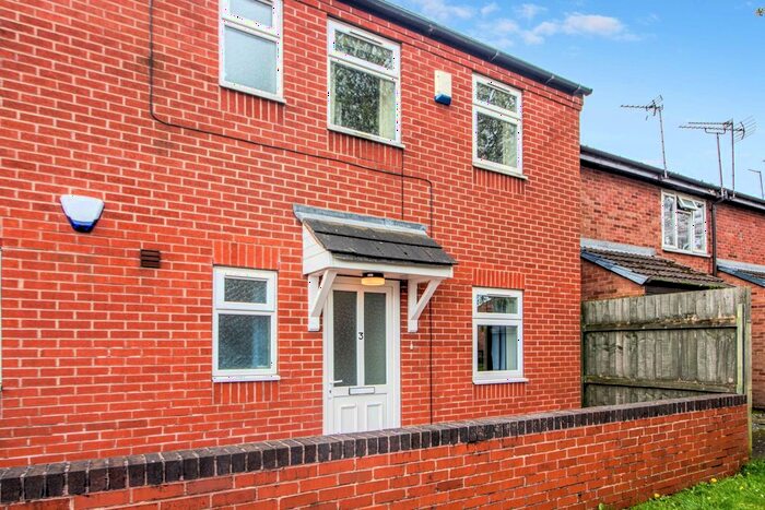 2 Bedroom Flat To Rent In Flat Gibb Street, Long Eaton, Nottingham, NG10