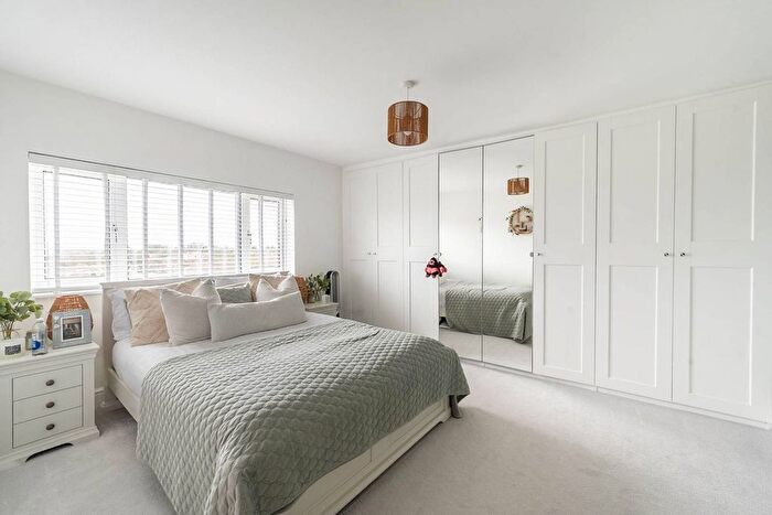 3 Bedroom Terraced House For Sale In Knightsbridge Way, Hemel Hempstead, HP2