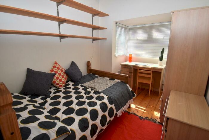 5 Bedroom Terraced House To Rent In Davenport Avenue, Withington, Manchester, M20