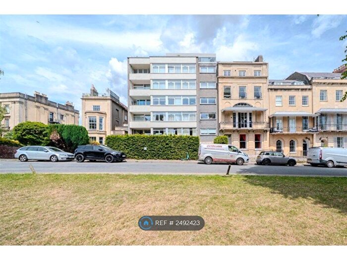 2 Bedroom Flat To Rent In Clifton Down, Bristol, BS8