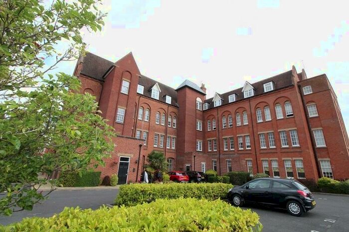 1 Bedroom Block Of Apartments To Rent In College Gate, Salisbury Street, CW2