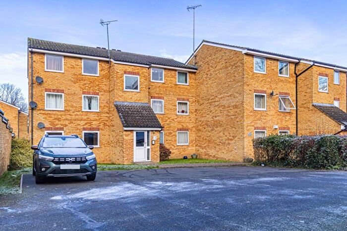 2 Bedroom Flat To Rent In Valley Green, Hemel Hempstead, HP2