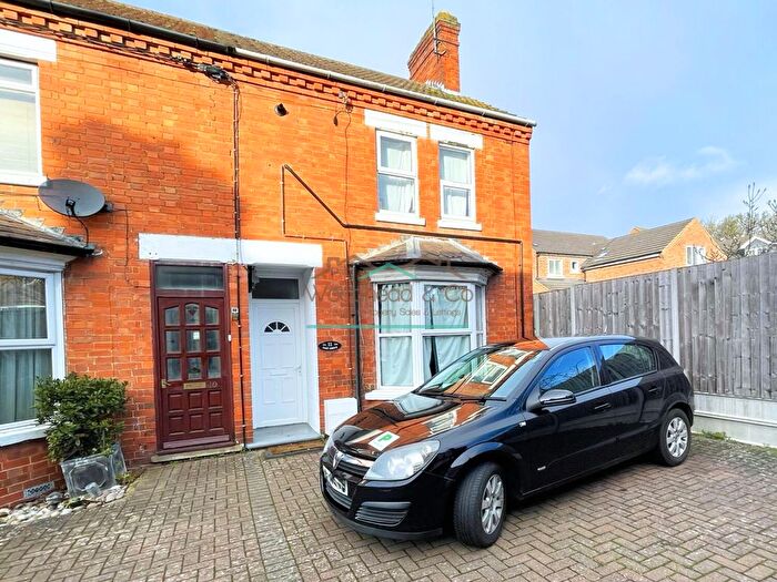 2 Bedroom Terraced House To Rent In East Grove, Rushden, Northamptonshire, NN10