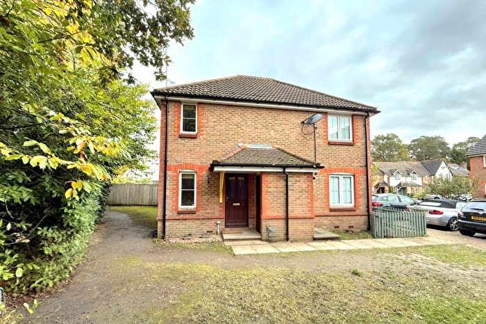 1 Bedroom End Of Terrace House For Sale In Francis Way, Camberley, Surrey, GU15