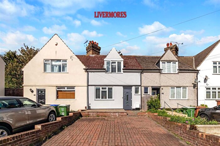 2 Bedroom Terraced House For Sale In Green Walk, Crayford, Kent, DA1