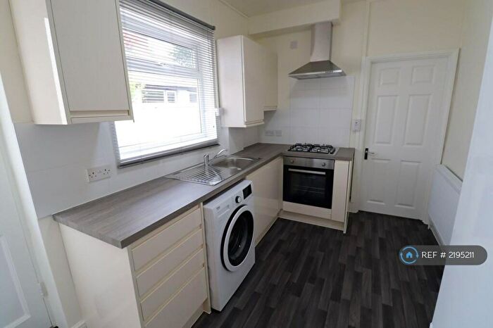 1 Bedroom Flat To Rent In Gray Street, Northampton, NN1