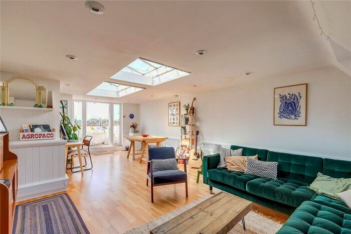 3 Bedroom House To Rent In Webbs Road, SW11