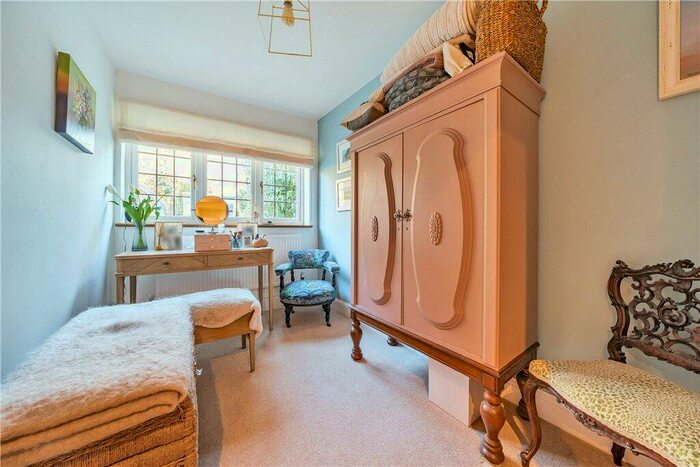 3 Bedroom Detached House For Sale In Church Road, North Waltham, Basingstoke, Hampshire, RG25