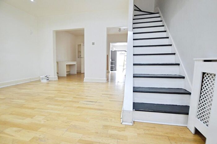 3 Bedroom Terraced House To Rent In Varley Road, London, E16