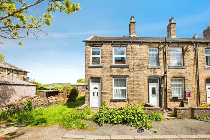 2 Bedroom End Of Terrace House For Sale In Charlesworth Grove, Halifax, HX2