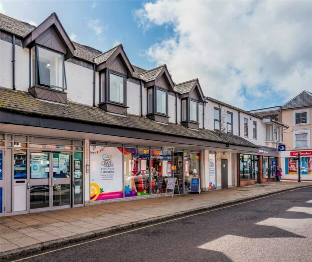 2 Bedroom Apartment To Rent In The Hundred, Romsey, Hampshire, SO51